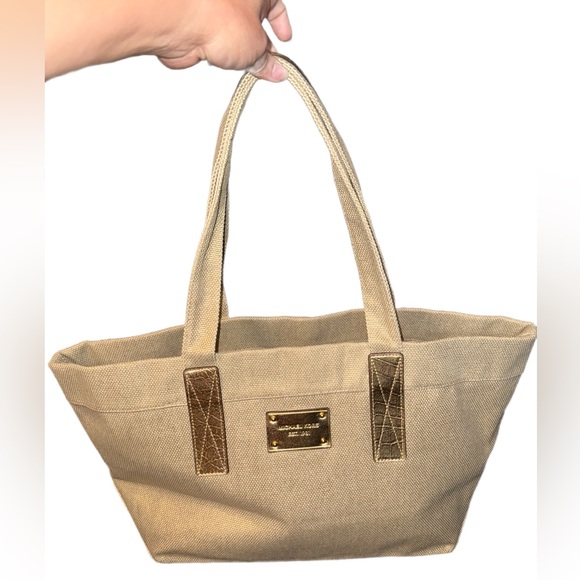 Michael Kors Women Parfums Weekender Gold Khaki Tote Bag Purse Handbag NWOT - Picture 1 of 7